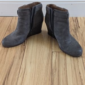 Susina wedge booties